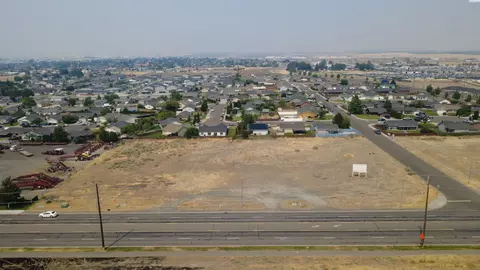 2543 E A St, Pasco, WA photo 6
