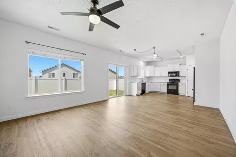 Living - 1441 SW Junegrass Ln, Pullman, WA 99163 photo 1 of 4