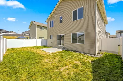 Exterior - 1441 SW Junegrass Ln, Pullman, WA 99163 photo 3 of 5