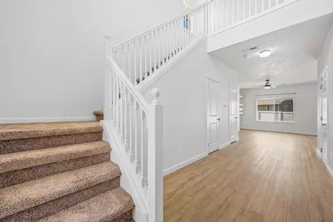 Entry Way - 1441 SW Junegrass Ln, Pullman, WA 99163 photo 3 of 4