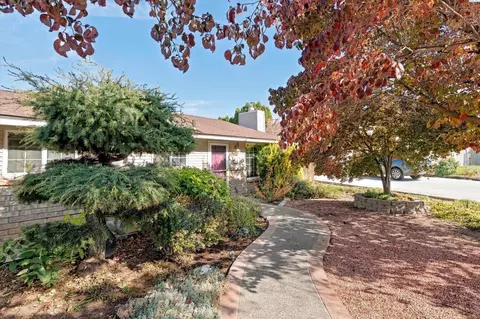 417 S Tweedt Pl, Kennewick, WA 99336