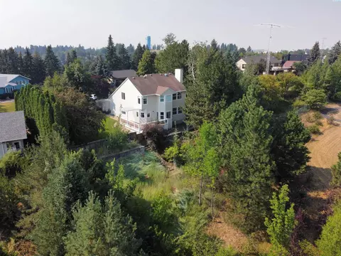 View/Area - 320 NW Brandon Dr, Pullman, WA 99163 photo 1 of 1