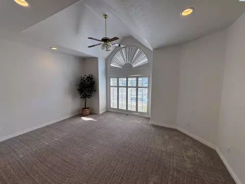 Living - 320 NW Brandon Dr, Pullman, WA 99163 photo 1 of 5