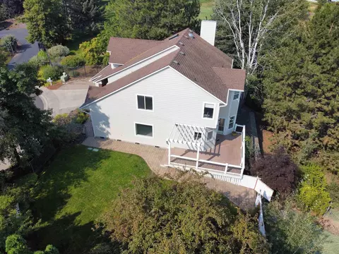 Exterior - 320 NW Brandon Dr, Pullman, WA 99163 photo 7 of 7
