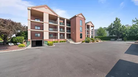 300 Columbia Point Dr #C303, Richland, WA 99352