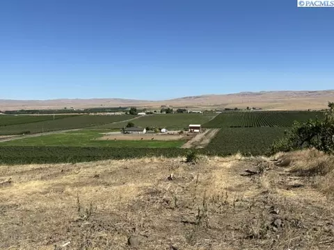 Nkn Webster Rd, Sunnyside, WA 98944