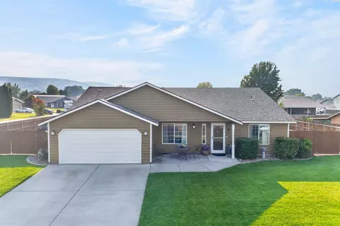 4516 S Dayton Ct, Kennewick, WA 99337