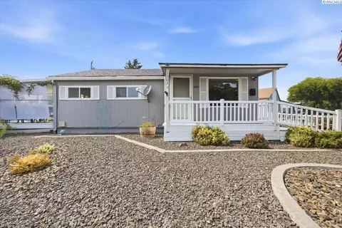 1303 Potter Ave, Richland, WA 99354