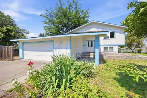2537 Allegheny Ct, Richland, WA 99354