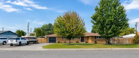 515 N Ely St, Kennewick, WA 99336