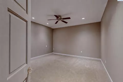 Bedroom - 139 Grand Ave, Pullman, WA 99163 photo 5 of 5