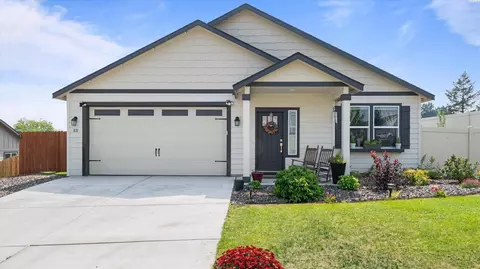 831 Annajean Ave, Benton City, WA 99320