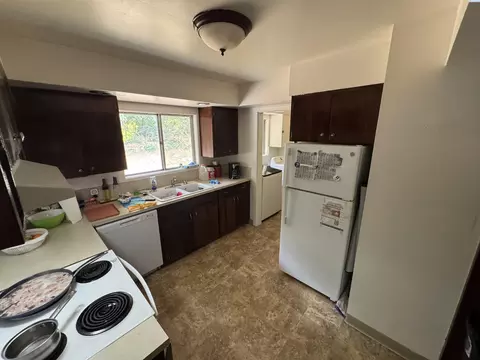 Kitchen - 320 SE Nebraska, Pullman, WA 99163 photo 1 of 1