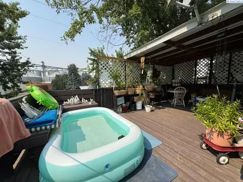 Exterior - 307 C St, Endicott, WA 99125 photo 2 of 4