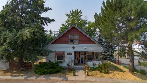 307 C St, Endicott, WA 99125