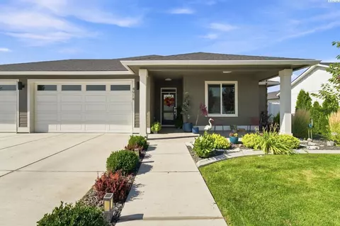 4914 White Dr, Richland, WA 99352