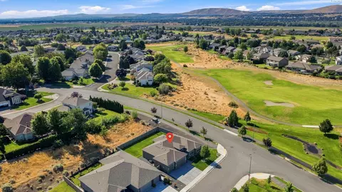 View/Area - 2640 Grayhawk Loop, Richland, WA 99354 photo 5 of 6