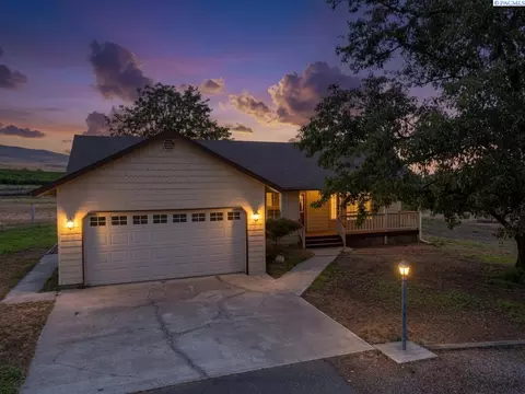 19902 S 1745 Prsw, Prosser, WA 99350