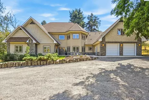 651 Klemgard Rd, Pullman, WA 99163