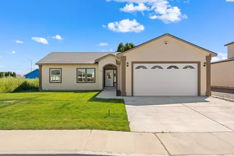 304 Victoria St, Sunnyside, WA 98944