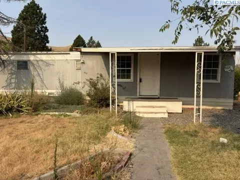 23802 N Willard Ave, Benton City, WA 99320