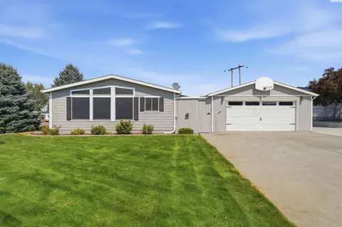 2213 S Dennis St, Kennewick, WA 99337