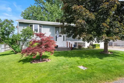 219 S Olson St, Kennewick, WA 99336