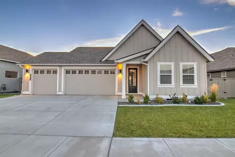 2817 Avrio Ave, Richland, WA 99354