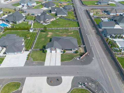 View/Area - 6401 Eagle Crest Dr, Pasco, WA 99301 photo 2 of 2