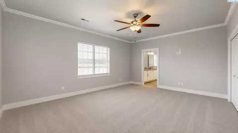 Bedroom - 6401 Eagle Crest Dr, Pasco, WA 99301 photo 2 of 5
