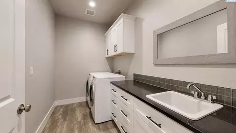 Other - 6401 Eagle Crest Dr, Pasco, WA 99301 photo 8 of 9