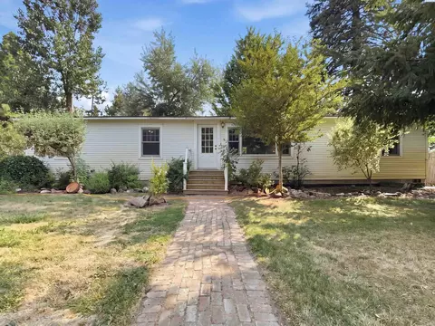 302 E Chestnut, Farmington, WA 99128