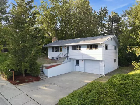 220 NW Timothy St, Pullman, WA 99163