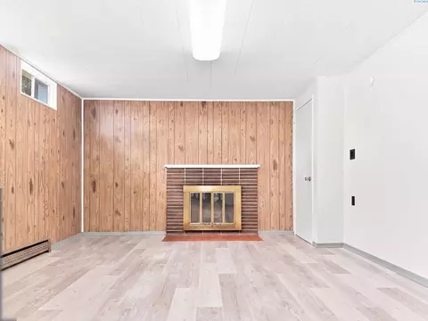 Living - 220 NW Timothy St, Pullman, WA 99163 photo 4 of 6