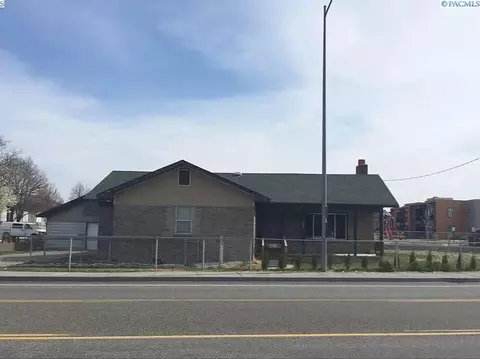 408 N Volland, Kennewick, WA 99336