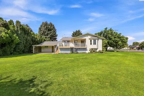 617 Road 46, Pasco, WA 99301