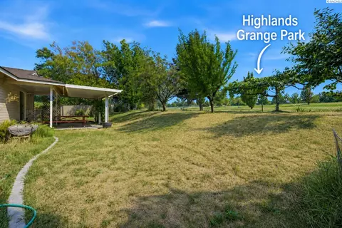 4617 W 14th Ave, Kennewick, WA 99338