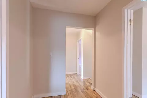 Entry Way - 600 SW Crestview St #15, Pullman, WA 99163 photo 2 of 2