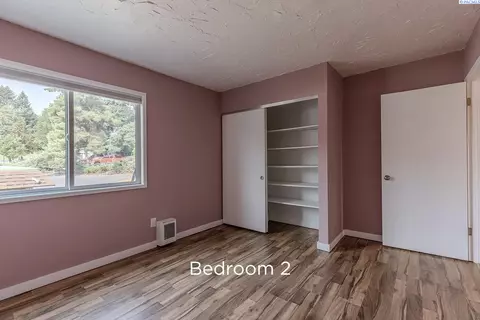 Bedroom - 600 SW Crestview St #15, Pullman, WA 99163 photo 6 of 11