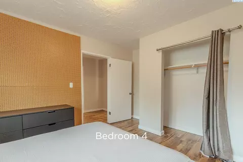 Bedroom - 600 SW Crestview St #15, Pullman, WA 99163 photo 11 of 11