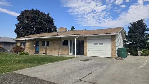 7108 W Willamette Ave, Kennewick, WA 99336