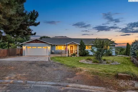 103306 E Vaca Rd, Kennewick, WA 99338