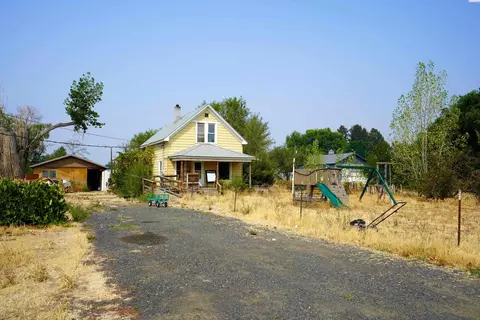 140312 W North River Rd, Prosser, WA 99350