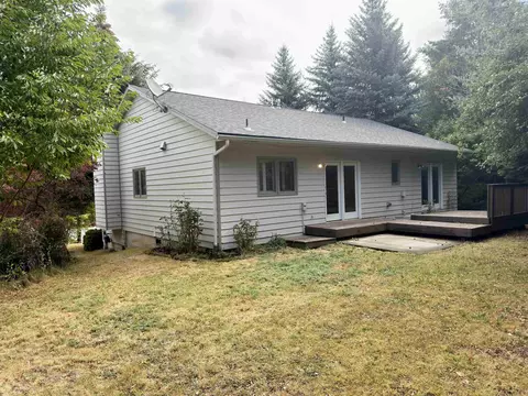 Exterior - 835 SE Lori Ct, Pullman, WA 99163 photo 3 of 4