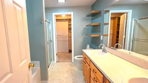 Bath - 7915 Madeira Dr, Pasco, WA 99301 photo 1 of 3