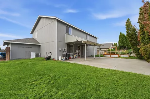 Exterior - 7915 Madeira Dr, Pasco, WA 99301 photo 5 of 5