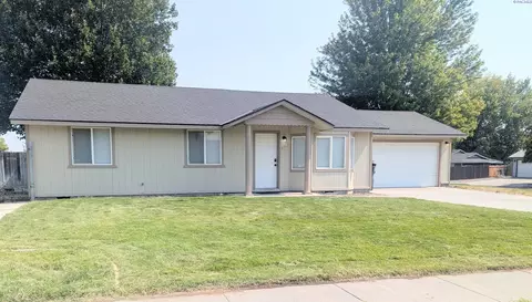 3142 Primrose St, West Richland, WA 99353