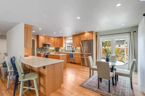 78 Whitten, Richland, WA 99354