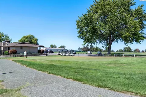 Exterior - 105 Bellerive, Pasco, WA 99301 photo 3 of 7