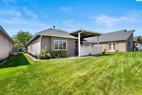 Exterior - 105 Bellerive, Pasco, WA 99301 photo 5 of 7